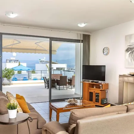 Villa Lenia's Sea View Lachi