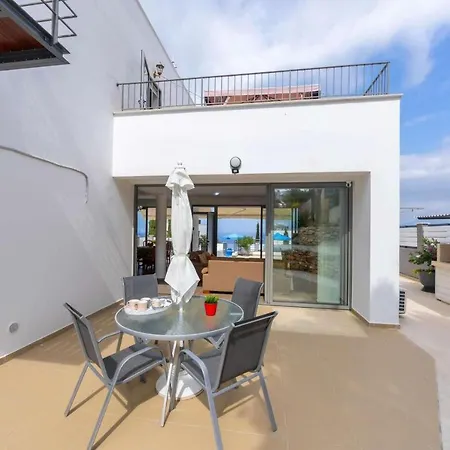 Villa Lenia's Sea View