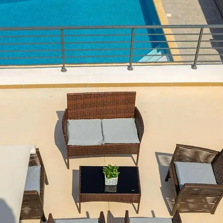 Lenia's Sea View Villa Lachi