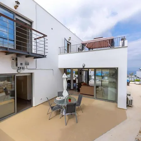 Lenia's Sea View Latchi