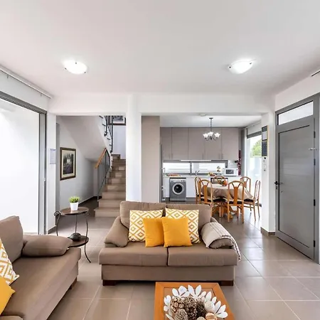 Villa Lenia's Sea View